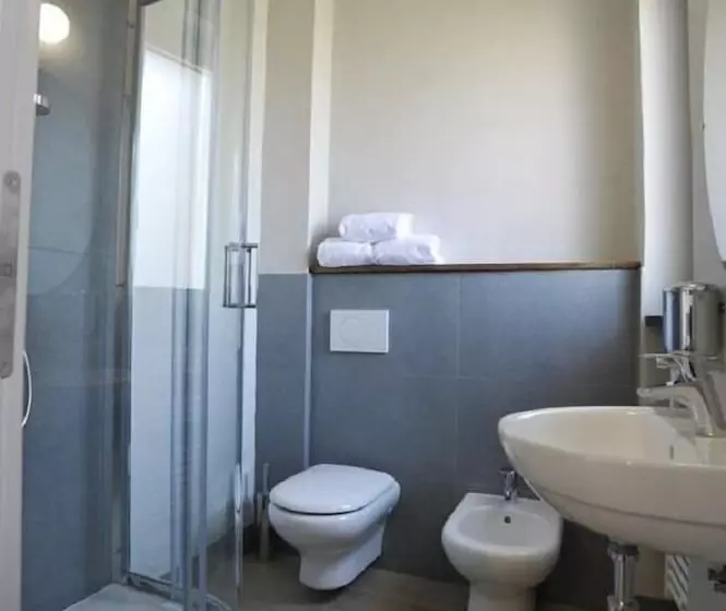 پانسیون Aquarium Rooms