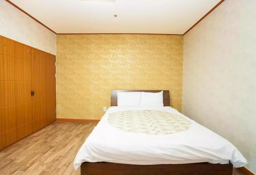 Lomakeskus Jeju Ilsung Beach Condo