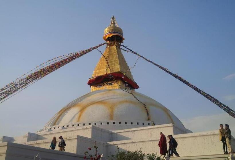 تختخواب و صبحانه Ananda Tree House Eco Homestay