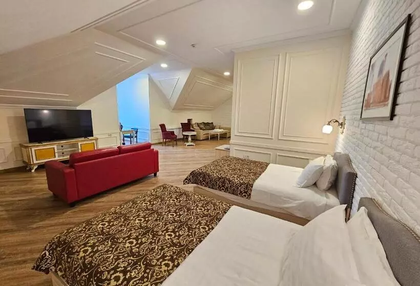 ホテル Silk Road Kokand