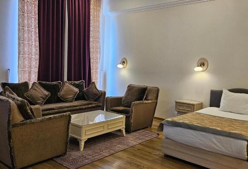 Otel Silk Road Kokand