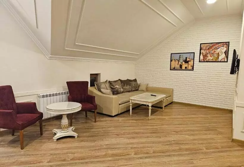 ホテル Silk Road Kokand