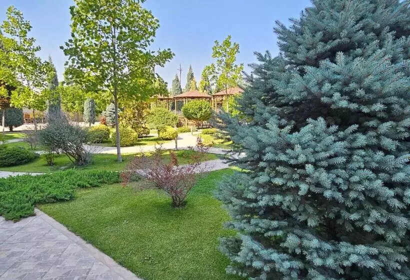 ホテル Silk Road Kokand