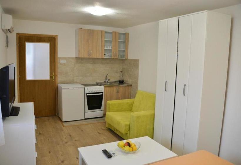پانسیون Apartman Hrupjela