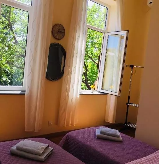 پانسیون Guest House Hello