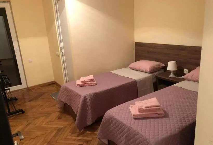پانسیون Guest House Hello