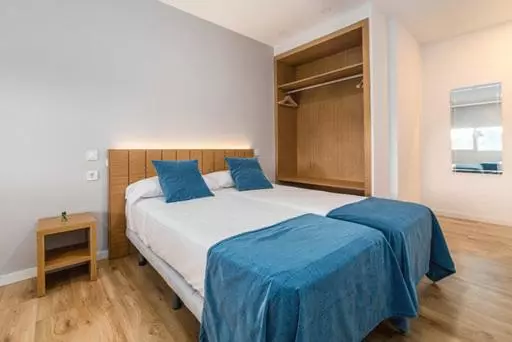 پانسیون Nanit Valencia Hostel