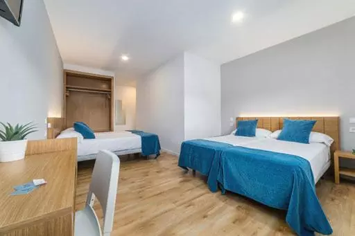 پانسیون Nanit Valencia Hostel