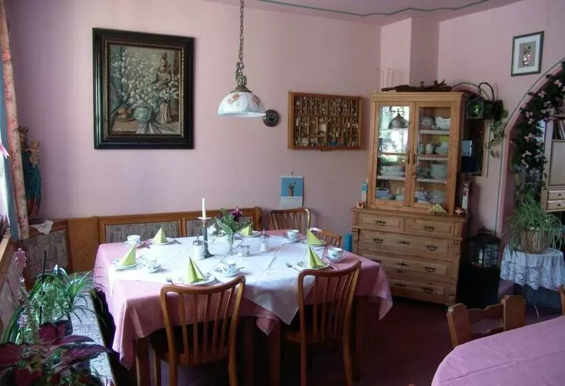 ユースホステル Gästehaus Gisela Im Fürstlichen Fischhaus