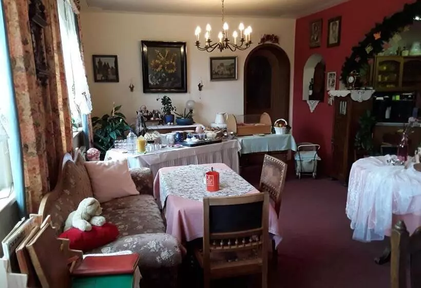 ユースホステル Gästehaus Gisela Im Fürstlichen Fischhaus