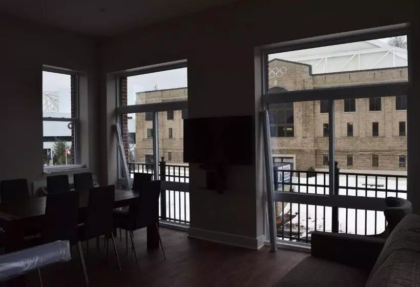 ユースホステル Lake Placid Inn: Main Street