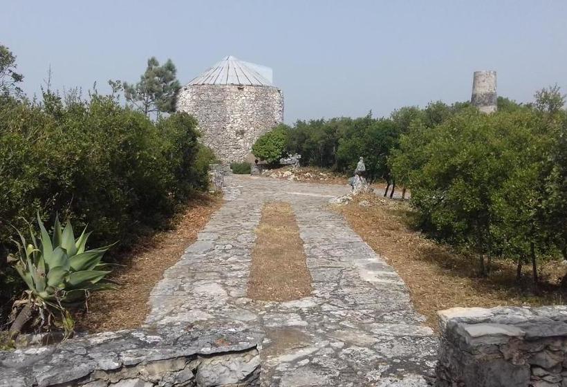 Отель Cabeço Dos Três Moinhos