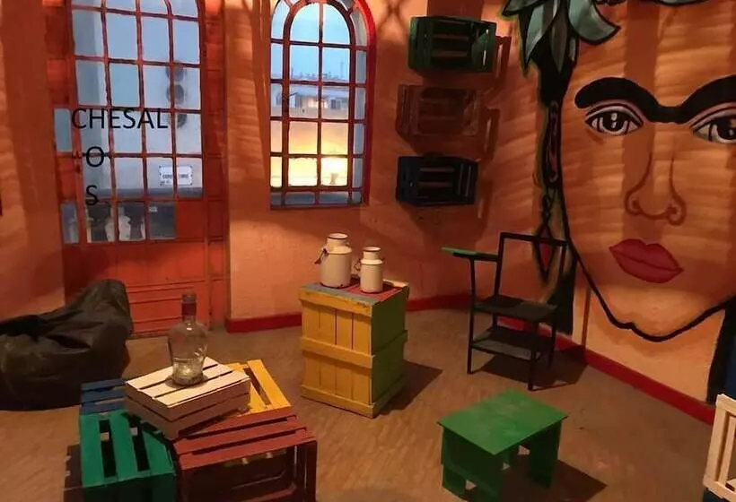 هتل Hostal Chesal