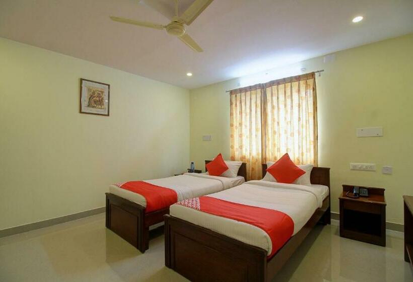 Fotos del hotel Oyo 15564 Felicity Inn:  3