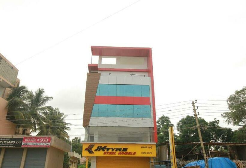 Fotos del hotel Oyo 15564 Felicity Inn:  14