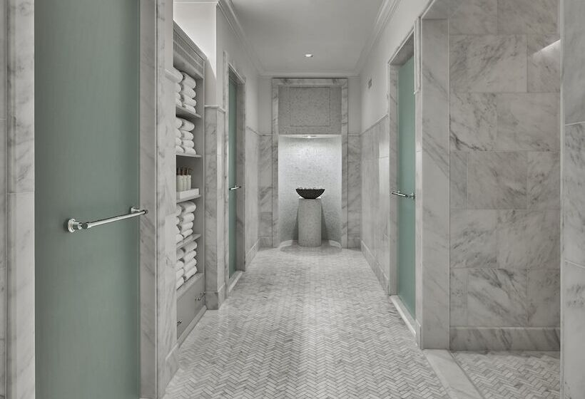 リゾートホテル Rosewood Miramar Beach