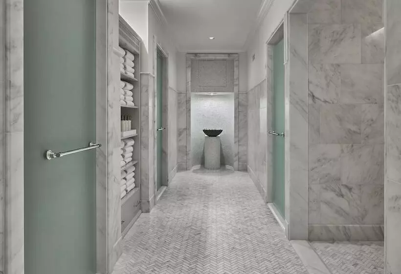 リゾートホテル Rosewood Miramar Beach