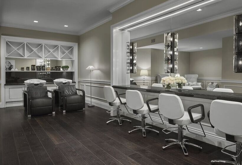 リゾートホテル Rosewood Miramar Beach