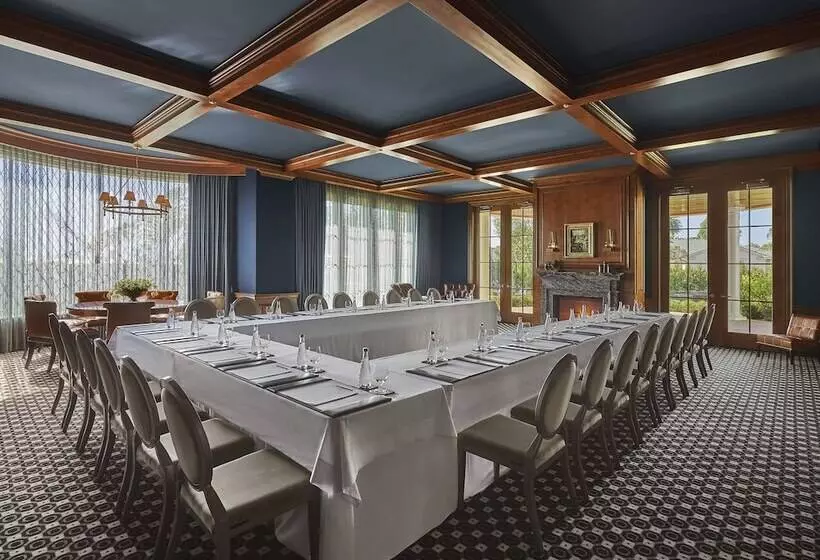 リゾートホテル Rosewood Miramar Beach