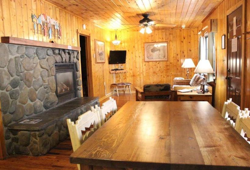 호텔 Copper King Lodge