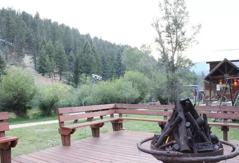 هتل Copper King Lodge