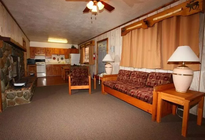 هتل Copper King Lodge