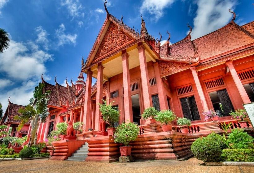 هتل Grand Elevation