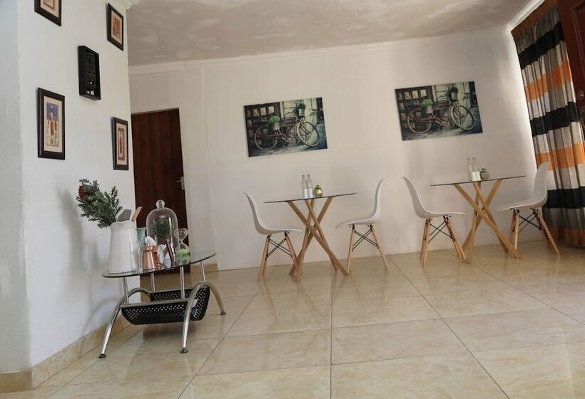 پانسیون Denver Echo Executive Guest House