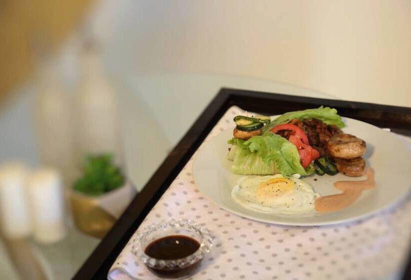 پانسیون Denver Echo Executive Guest House