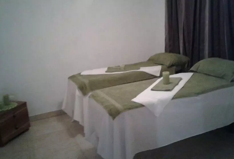 پانسیون Denver Echo  Executive Guest House