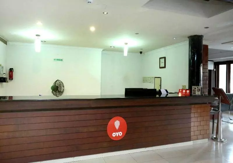 Hotelli Oyo 15992 Central