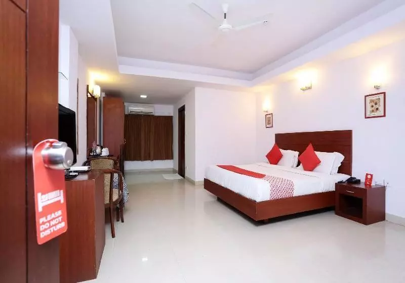 Hotelli Oyo 15992 Central