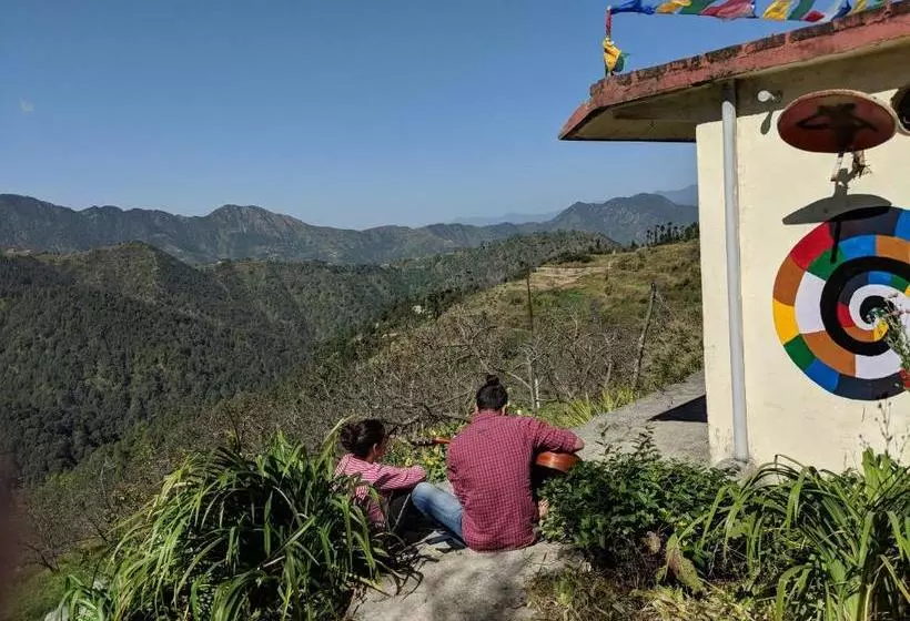 Retkeilymaja Namastay Himalayas, Kanatal