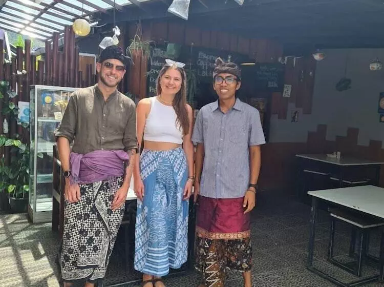 Dong Paloh Hostel