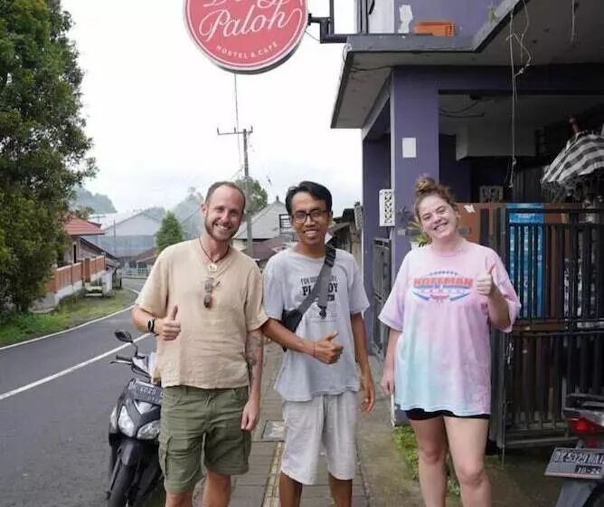 Dong Paloh Hostel