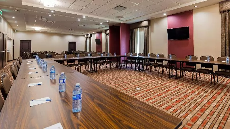 Hotelli Best Western Plus Hinton Inn & Suites