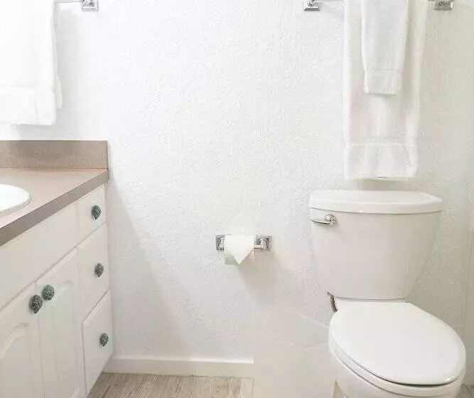 Aamiaismajoitus (B&B) Meranova Guest Inn