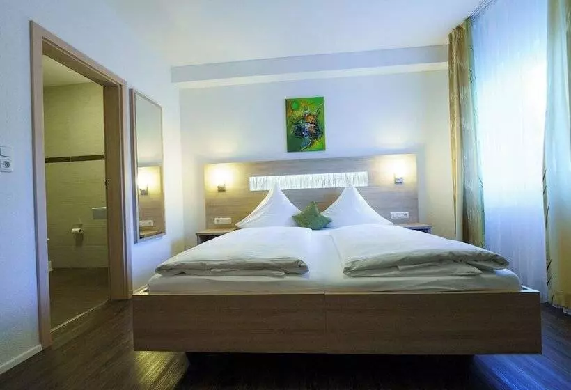 Retkeilymaja Gasthaus Schwarzer Adler