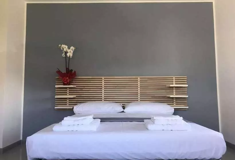 Aamiaismajoitus (B&B) Chiara’s Home