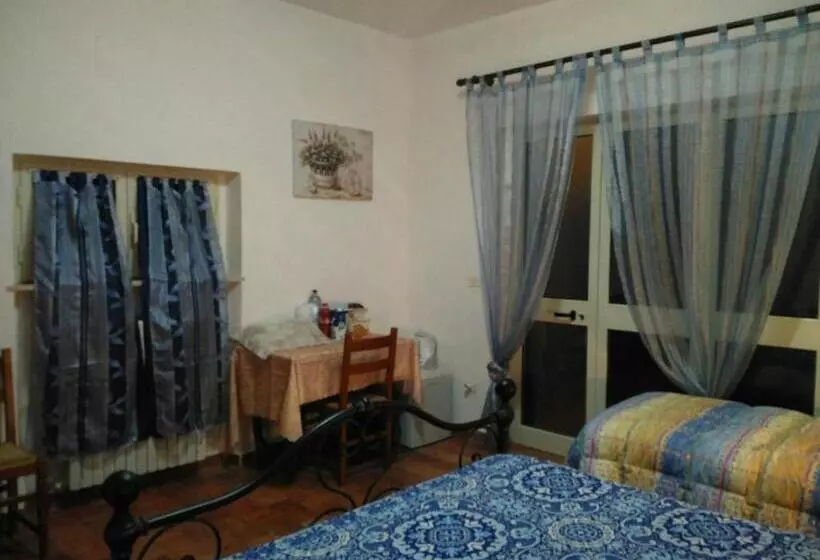ホテル Agriturismo Uliveto Gretacci