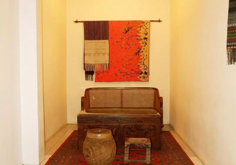 هتل Cemara S Homestay