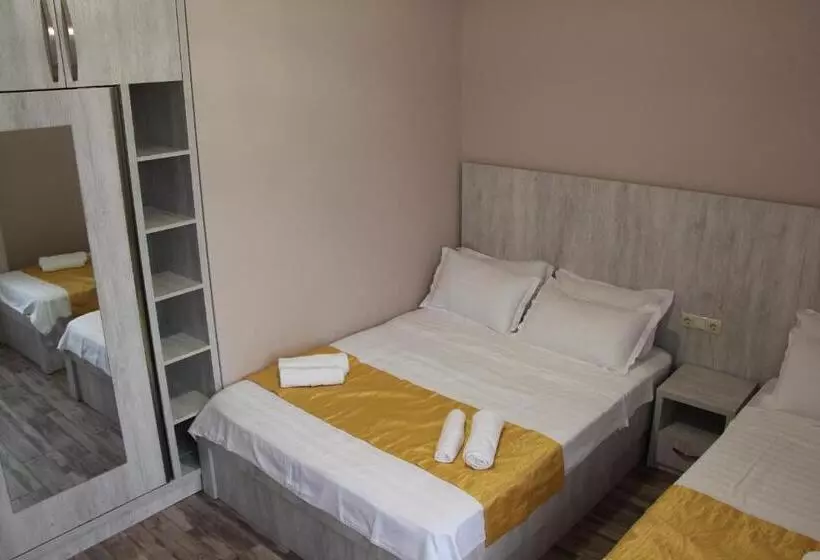 Nakashidzes Apartments