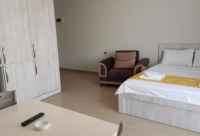 Nakashidzes Apartments
