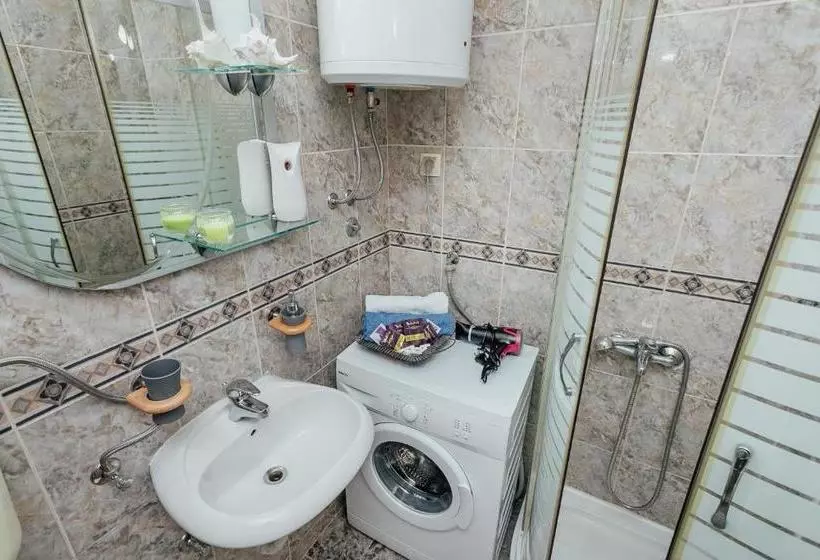 پانسیون Apartmani Vico