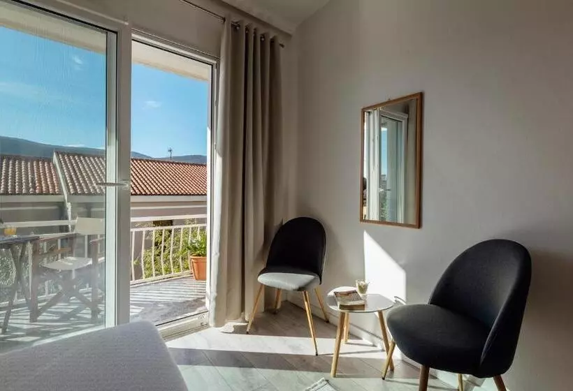 پانسیون Apartmani Vico