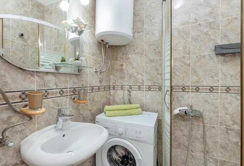 پانسیون Apartmani Vico