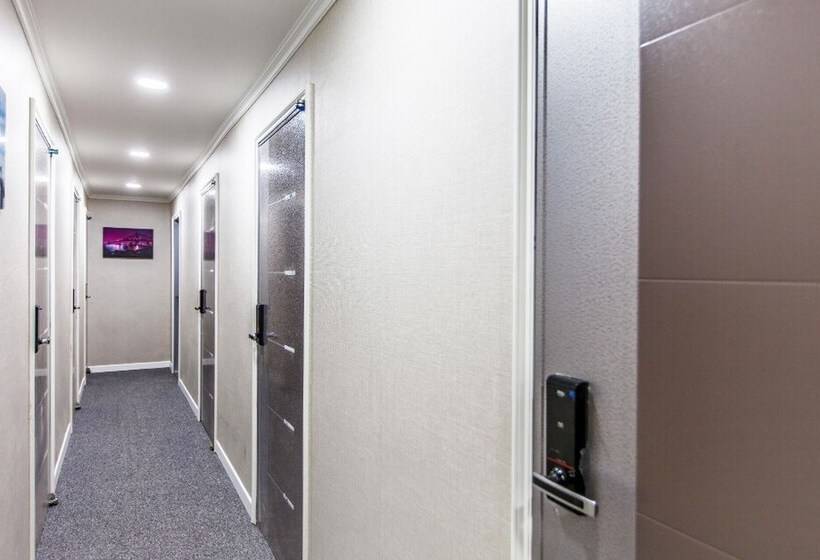 Alberg Jeju Airport Single Story Guest House