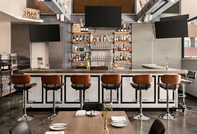 ホテル La Quinta By Wyndham San Luis Obispo