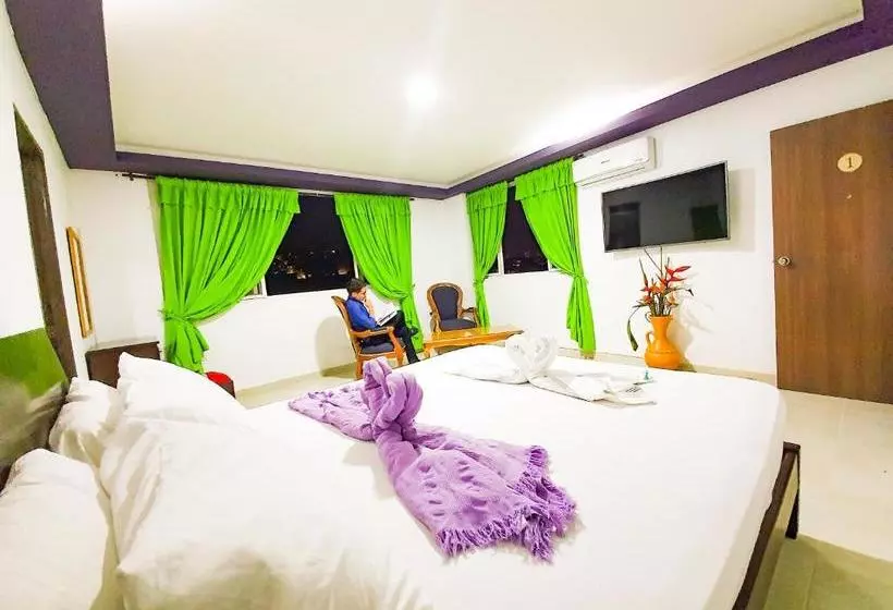 تختخواب و صبحانه Hostal La Mercedes Street