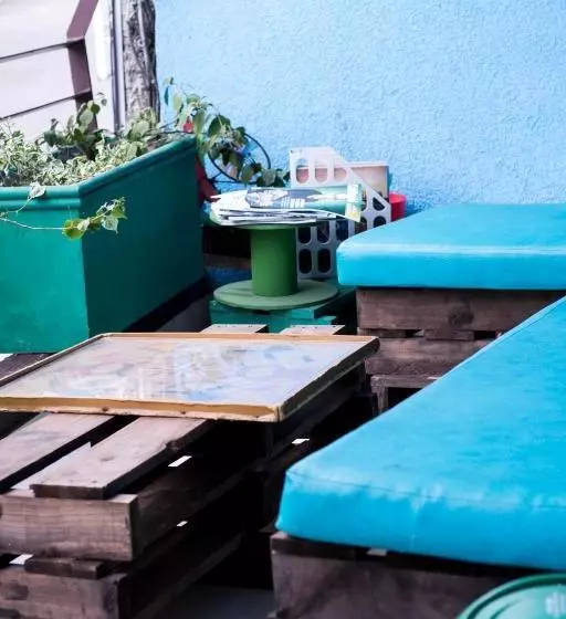 تختخواب و صبحانه Hostal La Mercedes Street